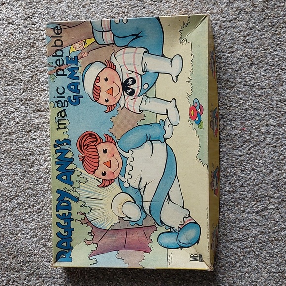 Milton Bradley Other - Raggedy Ann's Magic Pebble Board Game